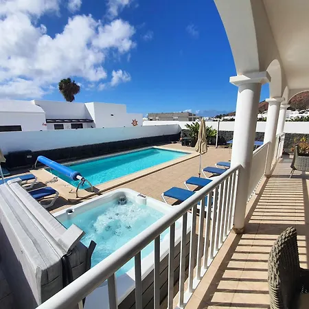 Alberto Private Heated Pool, Jacuzzi, Sea Views