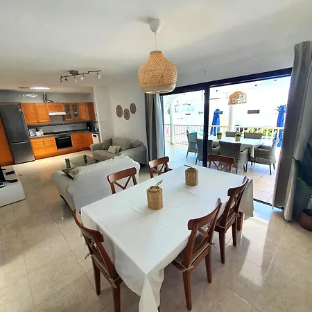 Villa Alberto Private Heated Pool, Jacuzzi, Sea Views