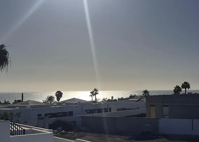 Alberto Private Heated Pool, Jacuzzi, Sea Views Playa Blanca