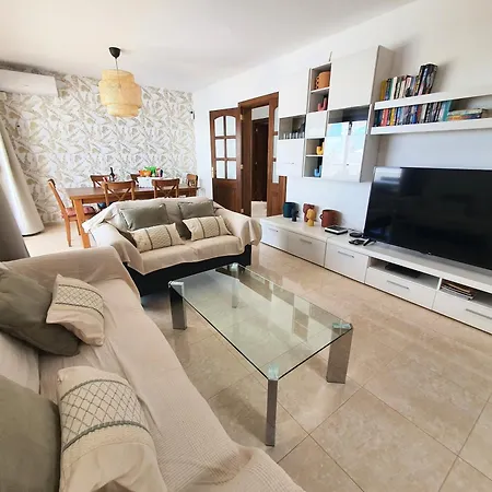 Villa Alberto Private Heated Pool, Jacuzzi, Sea Views *
