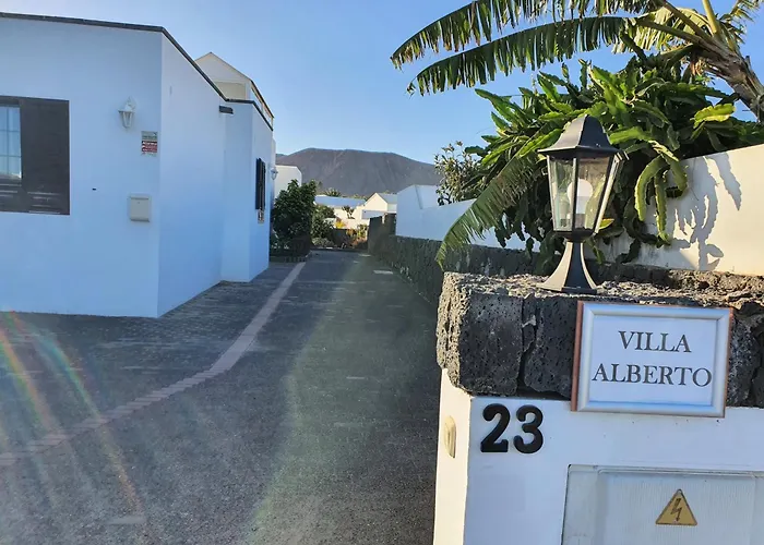 Vila Alberto Private Heated Pool, Jacuzzi, Sea Views *