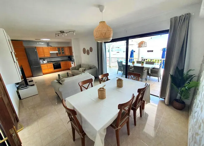 Vila Alberto Private Heated Pool, Jacuzzi, Sea Views